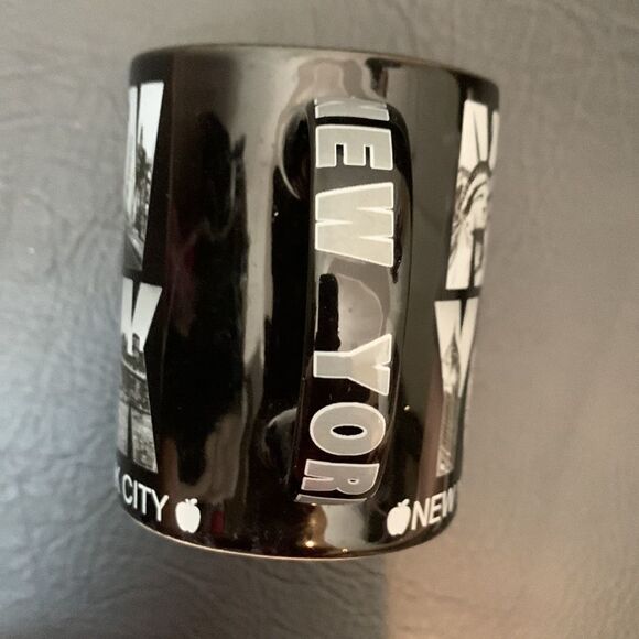 New York City 12 Ounce Coffee Tea Cocoa Collectable Black White Lettering Mug - Picture 3 of 6